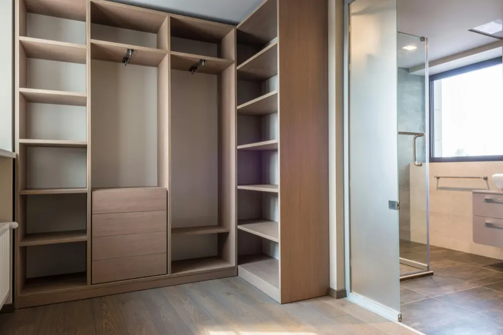 Custom laundry room cabinets in Orlando